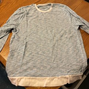 Old Navy XXL long sleeve sweater. Never worn, only washed.